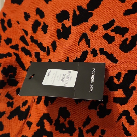 NWT FASHION NOVA SWEATER MINI DRESS !! - Picture 2 of 3